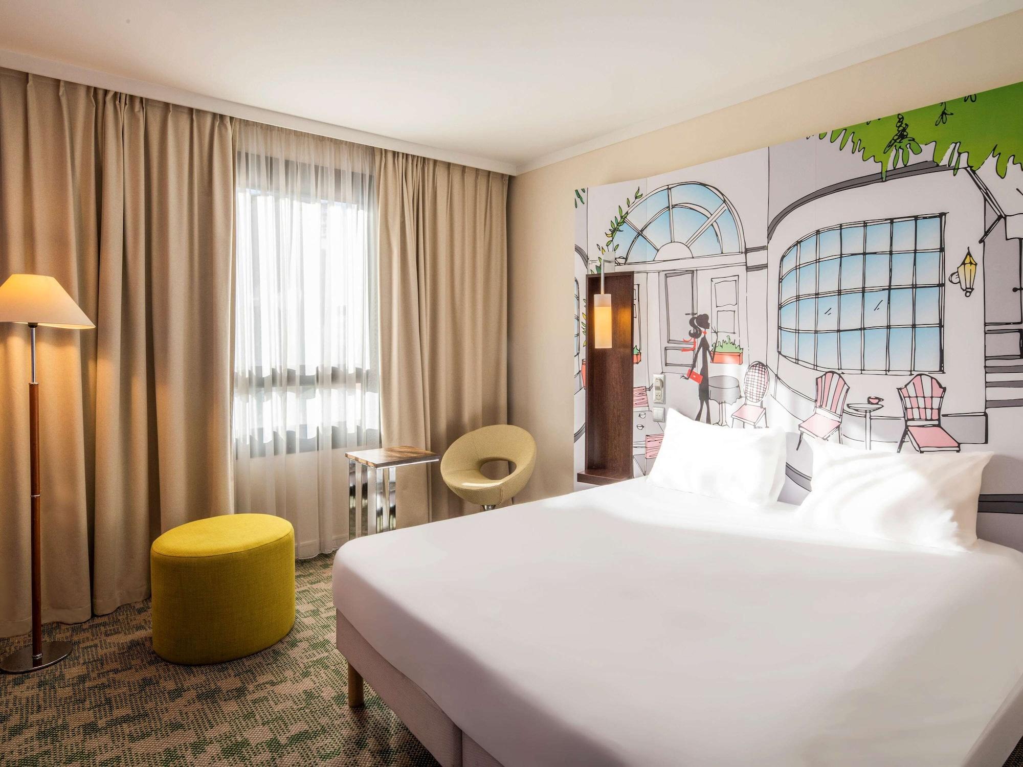 Ibis Styles Evry Courcouronnes Hotel And Events Екстериор снимка
